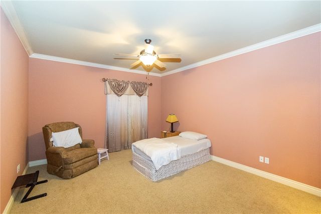 1921 Caroline Ave, Alice, TX 78332