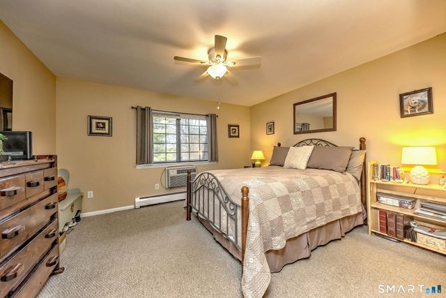 110 Foxwood Close 110, Milford, CT 06461