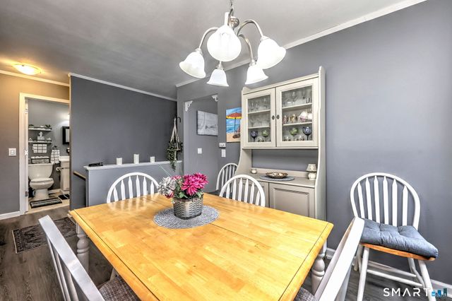 110 Foxwood Close 110, Milford, CT 06461