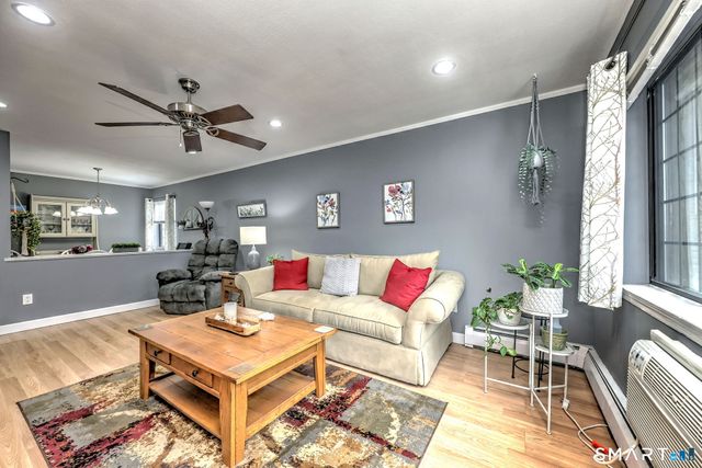 110 Foxwood Close 110, Milford, CT 06461