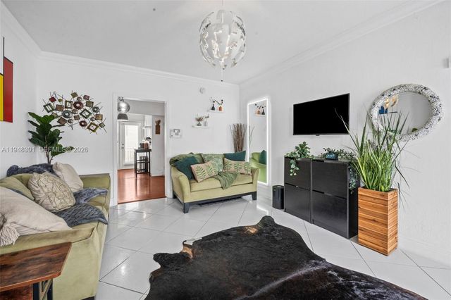 330 74th St 5, Miami Beach, FL 33141