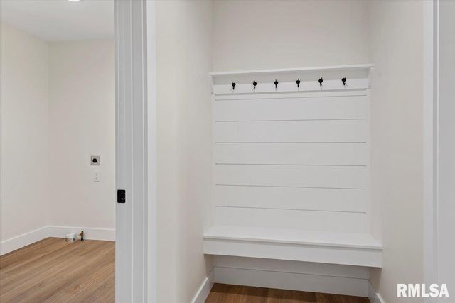 1100 Lightstone Court, Sherman, IL 62684