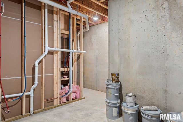 1100 Lightstone Court, Sherman, IL 62684