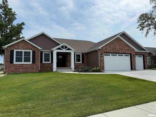 1100 Lightstone Court, Sherman, IL 62684