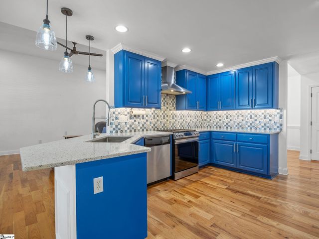 335 War Emblem Drive, Boiling Springs, SC 29316