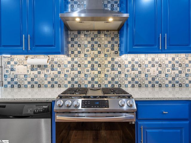 335 War Emblem Drive, Boiling Springs, SC 29316