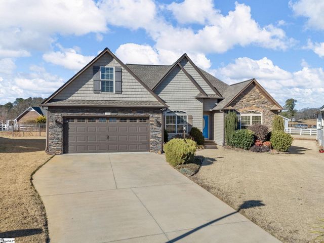 335 War Emblem Drive, Boiling Springs, SC 29316