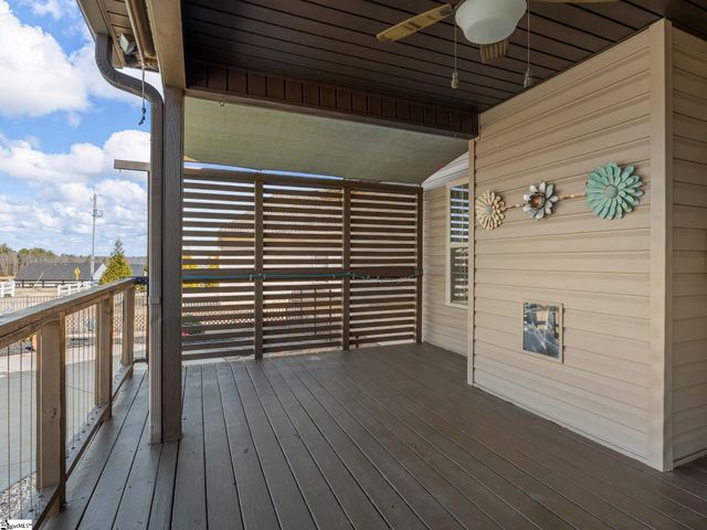 335 War Emblem Drive, Boiling Springs, SC 29316