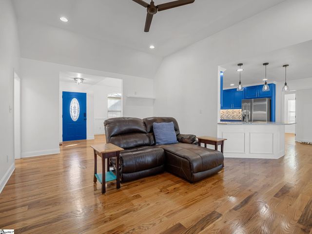 335 War Emblem Drive, Boiling Springs, SC 29316