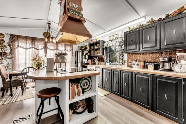 46 Pink Dogwood Trail, Kimberling City, MO 65686