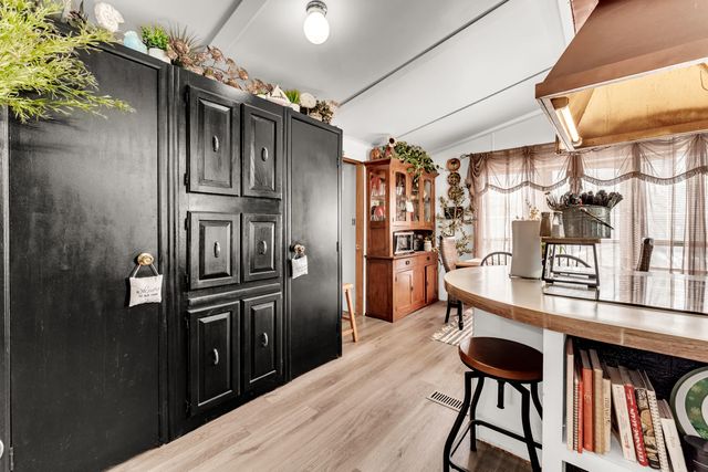 46 Pink Dogwood Trail, Kimberling City, MO 65686