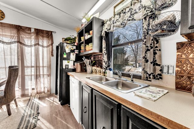 46 Pink Dogwood Trail, Kimberling City, MO 65686