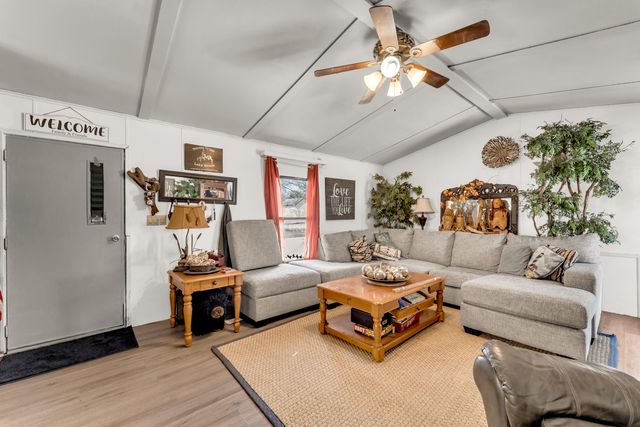 46 Pink Dogwood Trail, Kimberling City, MO 65686