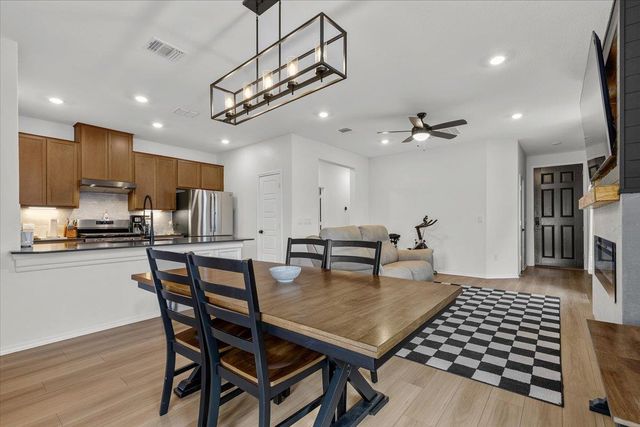 223 Pitkin DR, Lockhart, TX 78644