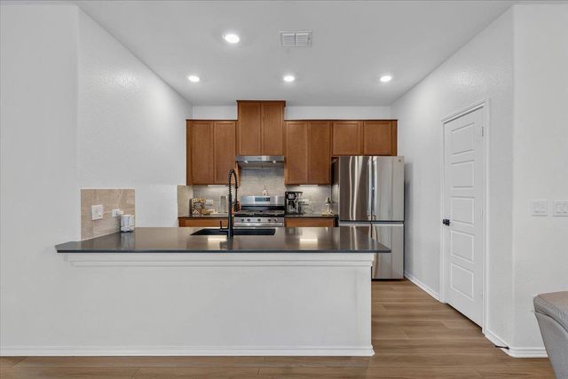 223 Pitkin DR, Lockhart, TX 78644