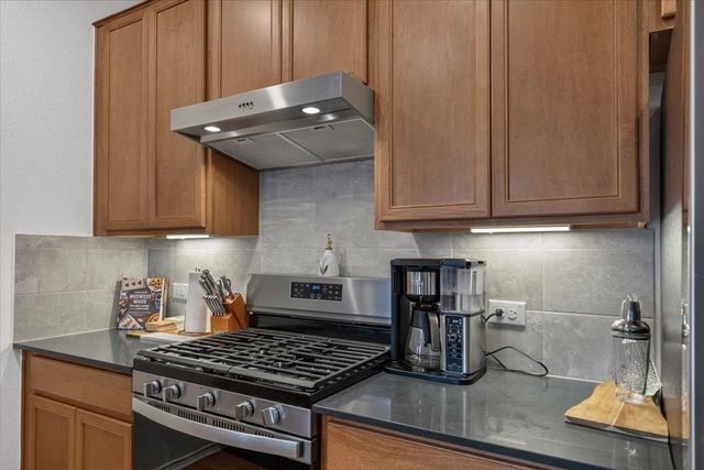 223 Pitkin DR, Lockhart, TX 78644