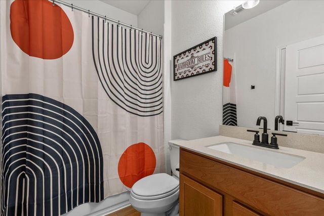 223 Pitkin DR, Lockhart, TX 78644