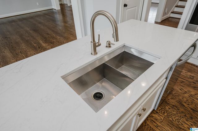 1001 COLUMBIA CIRCLE, Birmingham, AL 35242