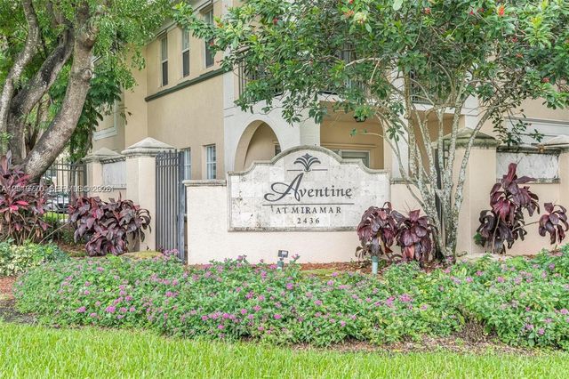 2482 Centergate Dr 104, Miramar, FL 33025