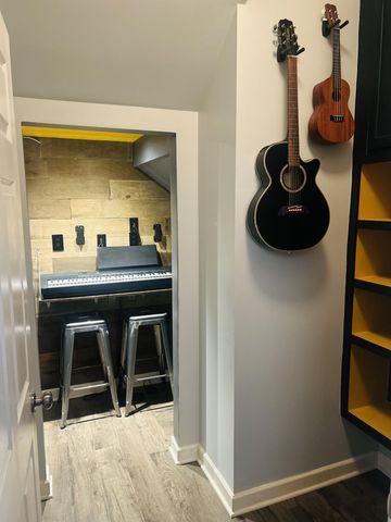 103 Newport Meadows CIR, Spring Hill, TN 37174