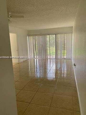 1522 Lake Crystal Dr B B, West Palm Beach, FL 33411