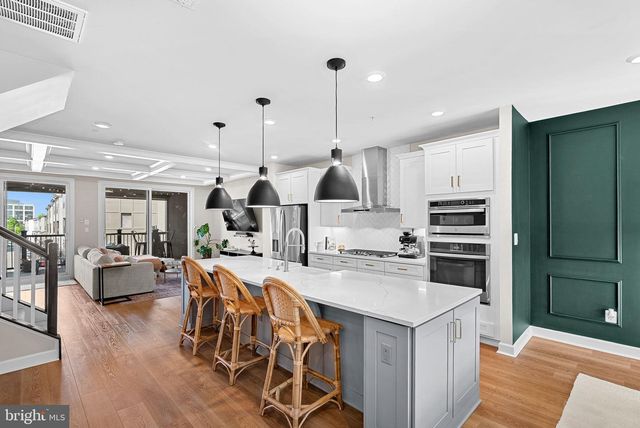 2240 WOODLAND GAP TER, Herndon, VA 20171