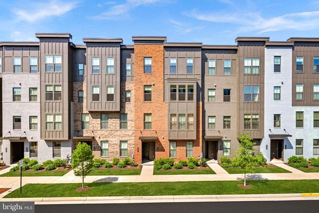 2240 WOODLAND GAP TER, Herndon, VA 20171