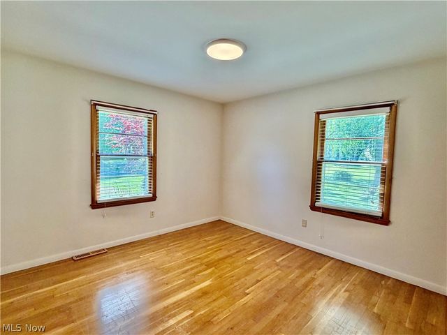 4309 State Road, Ashtabula, OH 44004