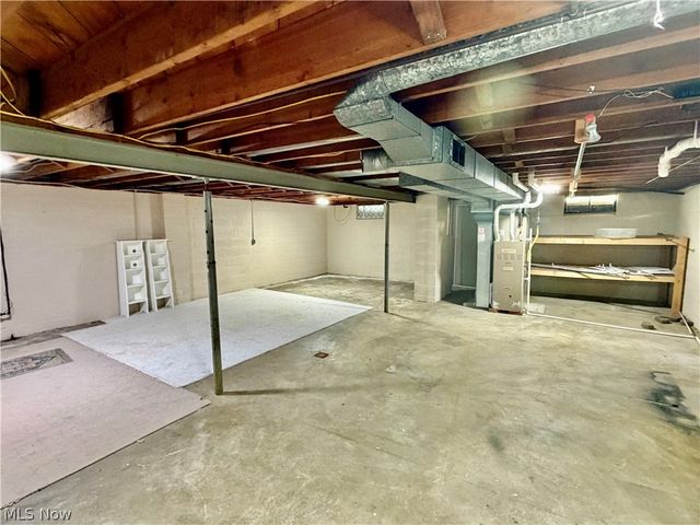 4309 State Road, Ashtabula, OH 44004