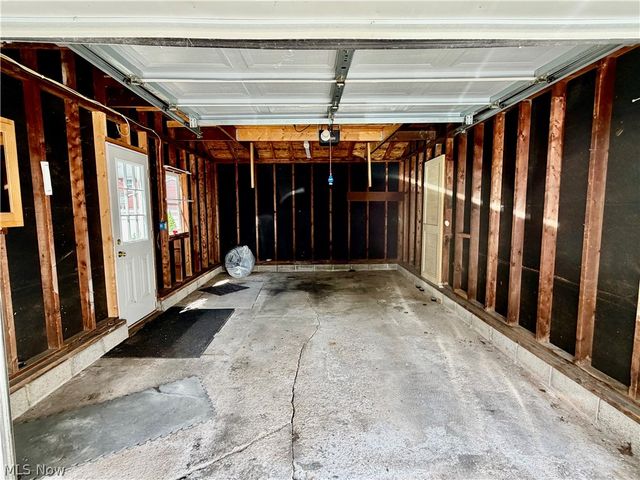 4309 State Road, Ashtabula, OH 44004
