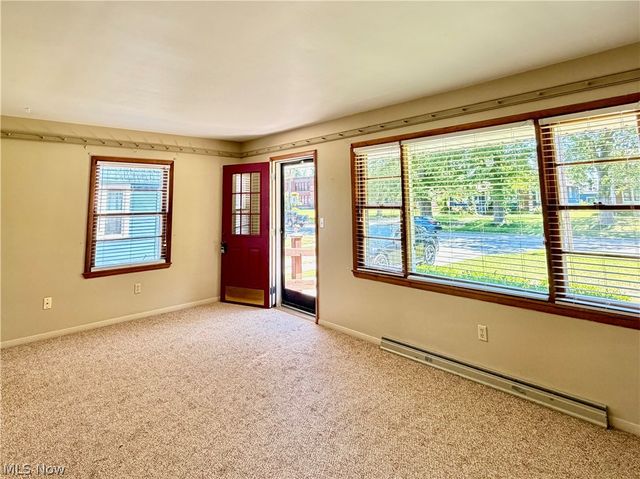 4309 State Road, Ashtabula, OH 44004