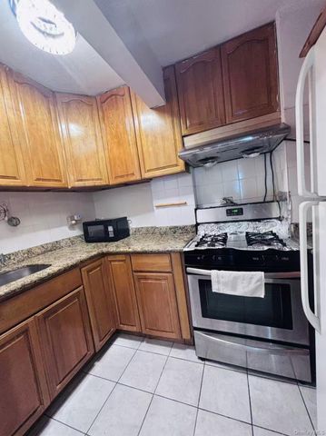 137-40 45TH Avenue 1F, Flushing, NY 11355