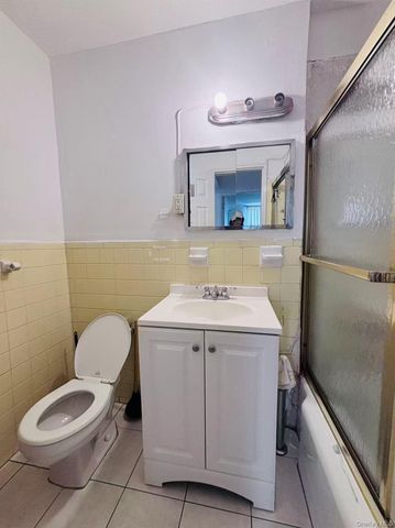 137-40 45TH Avenue 1F, Flushing, NY 11355
