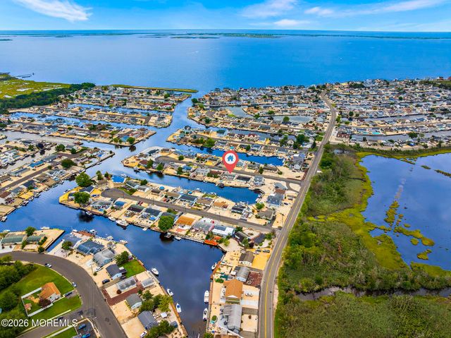 107 Irvington Road, Barnegat, NJ 08005