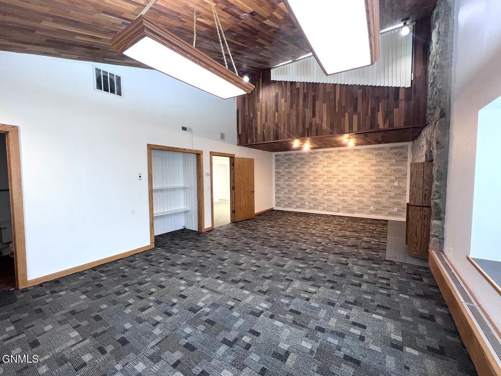 1720 Burnt Boat photo 37