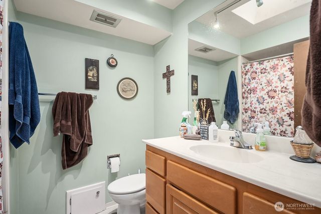 856 Stetson Ave, Kent, WA 98031