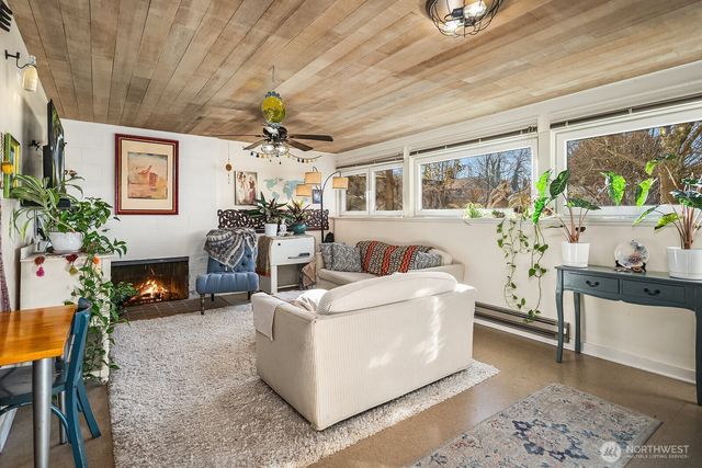 856 Stetson Ave, Kent, WA 98031