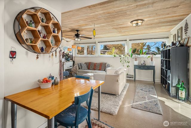 856 Stetson Ave, Kent, WA 98031