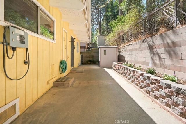 23672 Rocky Dell, Crestline, CA 92325
