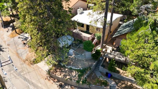 23672 Rocky Dell, Crestline, CA 92325