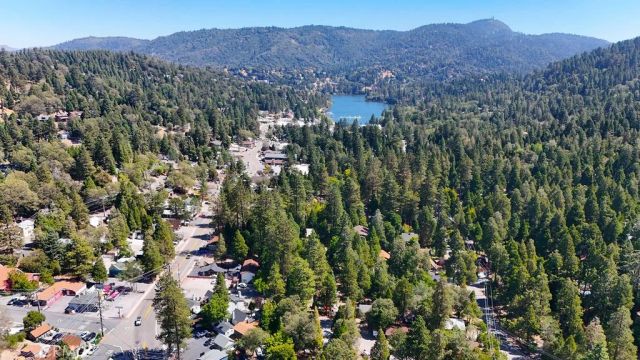 23672 Rocky Dell, Crestline, CA 92325
