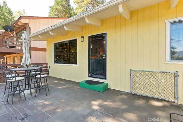 23672 Rocky Dell, Crestline, CA 92325