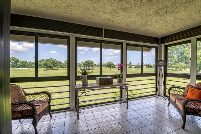 11186 Green Lake Drive 202, Boynton Beach, FL 33437