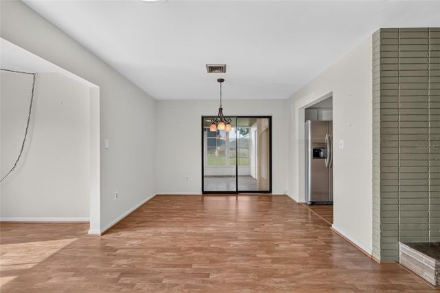 5216 SYDNEY ROAD, Fruitland Park, FL 34731