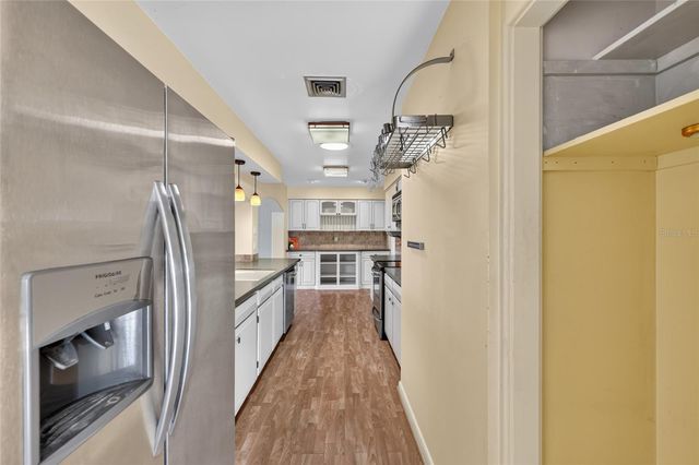 5216 SYDNEY ROAD, Fruitland Park, FL 34731