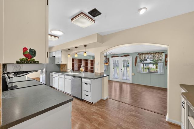 5216 SYDNEY ROAD, Fruitland Park, FL 34731
