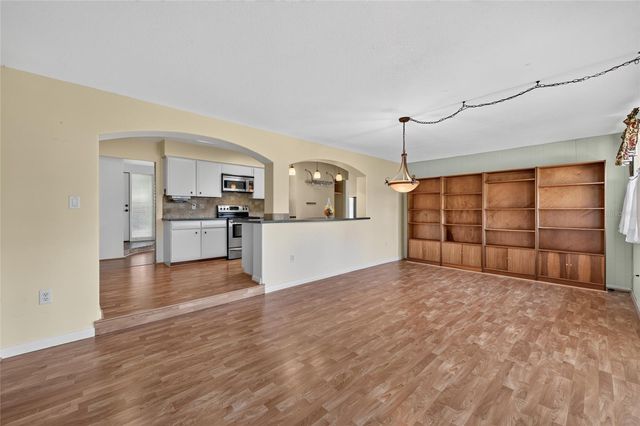 5216 SYDNEY ROAD, Fruitland Park, FL 34731