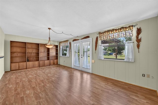 5216 SYDNEY ROAD, Fruitland Park, FL 34731