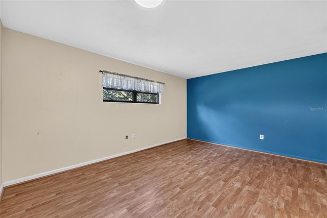 5216 SYDNEY ROAD, Fruitland Park, FL 34731