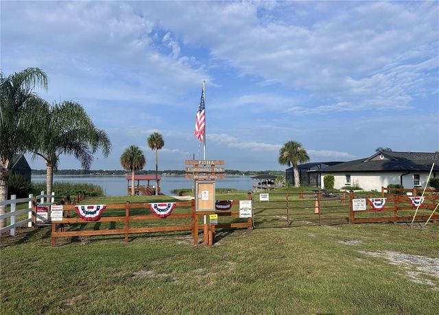 5216 SYDNEY ROAD, Fruitland Park, FL 34731